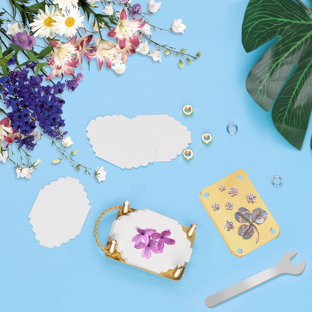loghohu Micro Flower Press, Mini Flower Press with 20 Reusable Specimen Papers and Wrench Metal DIY Plant Presses Preservation Kit for Arts and Crafts Lovers
