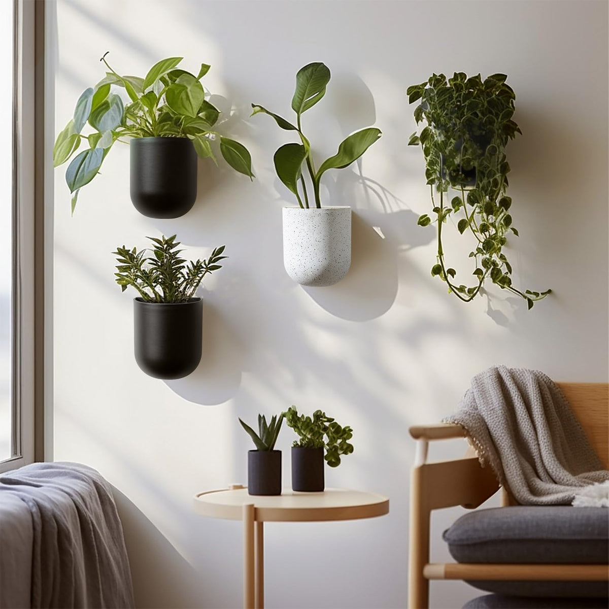 LA JOLIE MUSE Wall Hanging Planters for Indoor Plants，Hanging Flower Pots for Air Plants Succulent, Set of 2, 5.7L*4.1W*7H, Black
