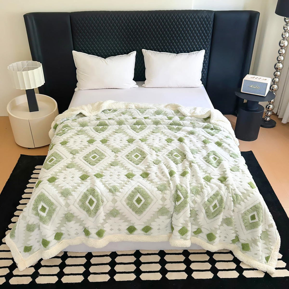 LEVINIS Large Bohemian Bed Blankets 80'' × 90'', Ultra Soft Aztec Bed Blanket for All Season, Cozy, Plush, Bohemian Throw Blanket for Bed/Couch/Sofa/Office/Camping, Green