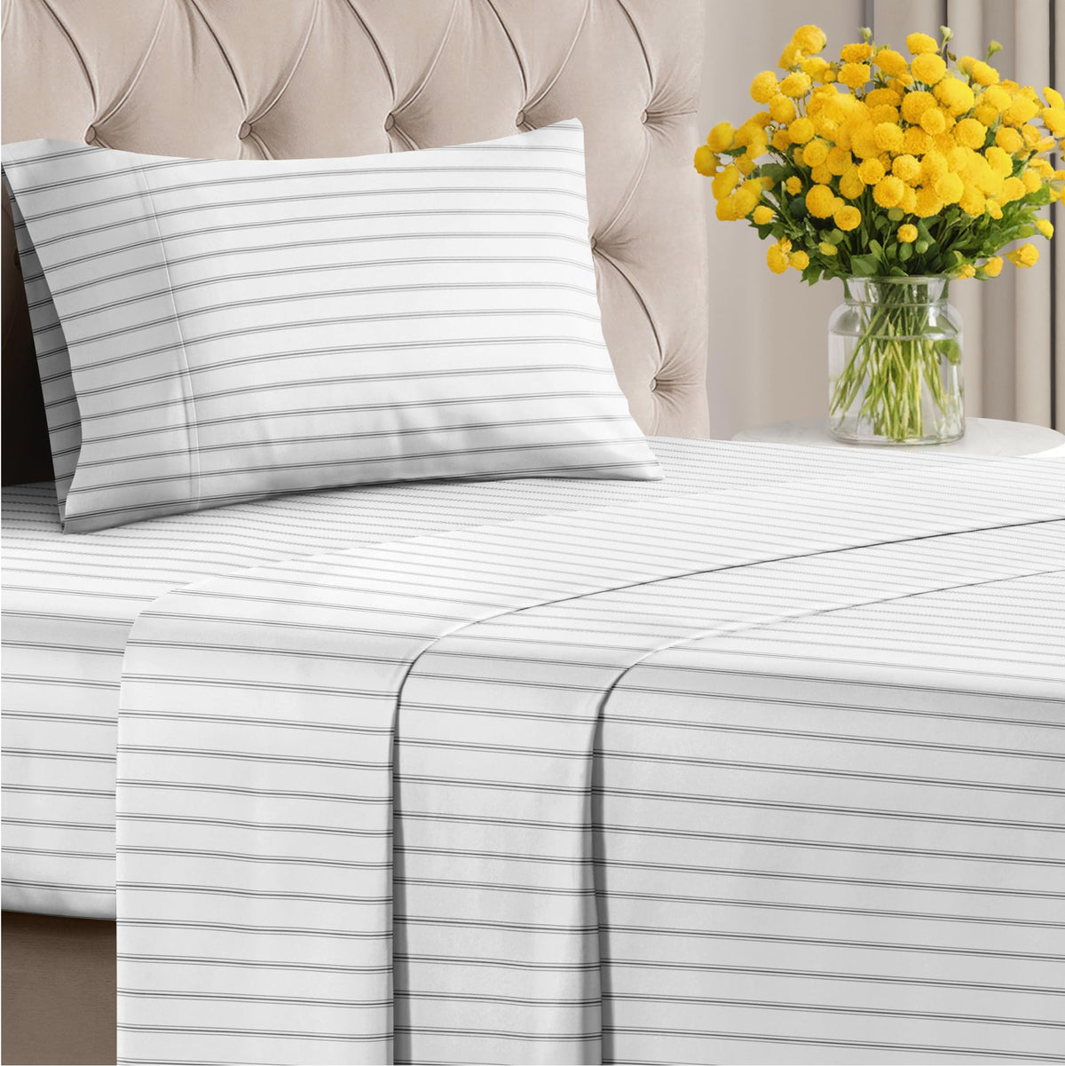 Striped Sheets - Black & White Striped Sheets - 1 Flat & 1 Fitted & 1 Pillowcase w/ Deep Pockets – Wrinkle & Fade Resistant - Soft, Breathable & Cooling – Luxury Pinstripe Bedding - Twin Size Bed Set