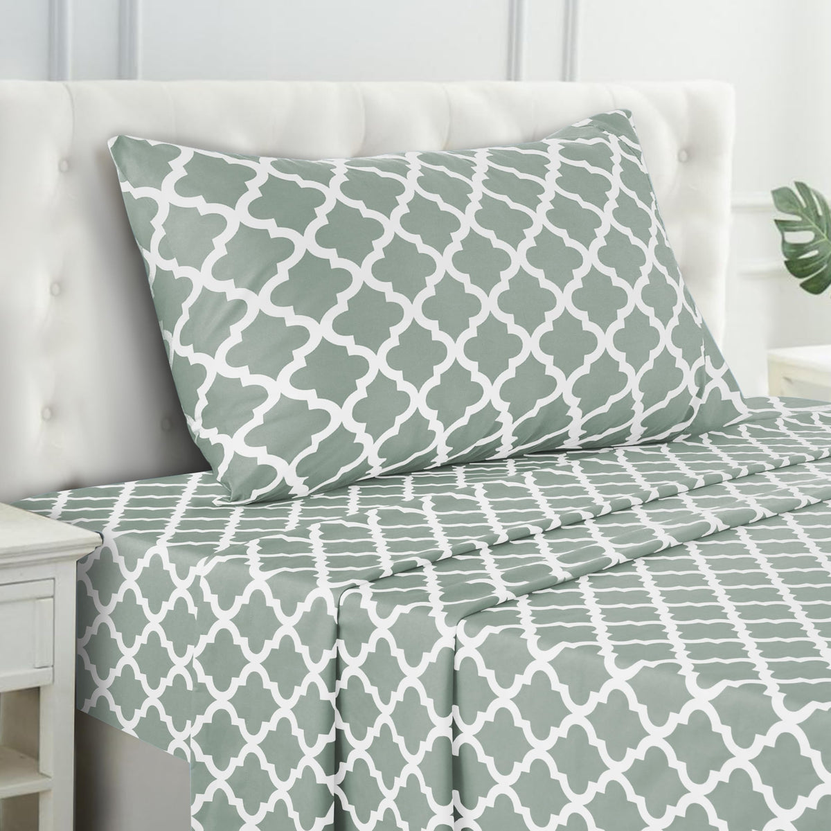 LUX Décor Quatrefoil Twin Sheet Set - 3 Piece Ultra-Soft Microfiber Bed Sheets with Flat Sheet, 16 Inches Deep Pocket Fitted Sheet & Pillowcases, Breathable, Bedroom Decor, Oeko-TEX - Grey White