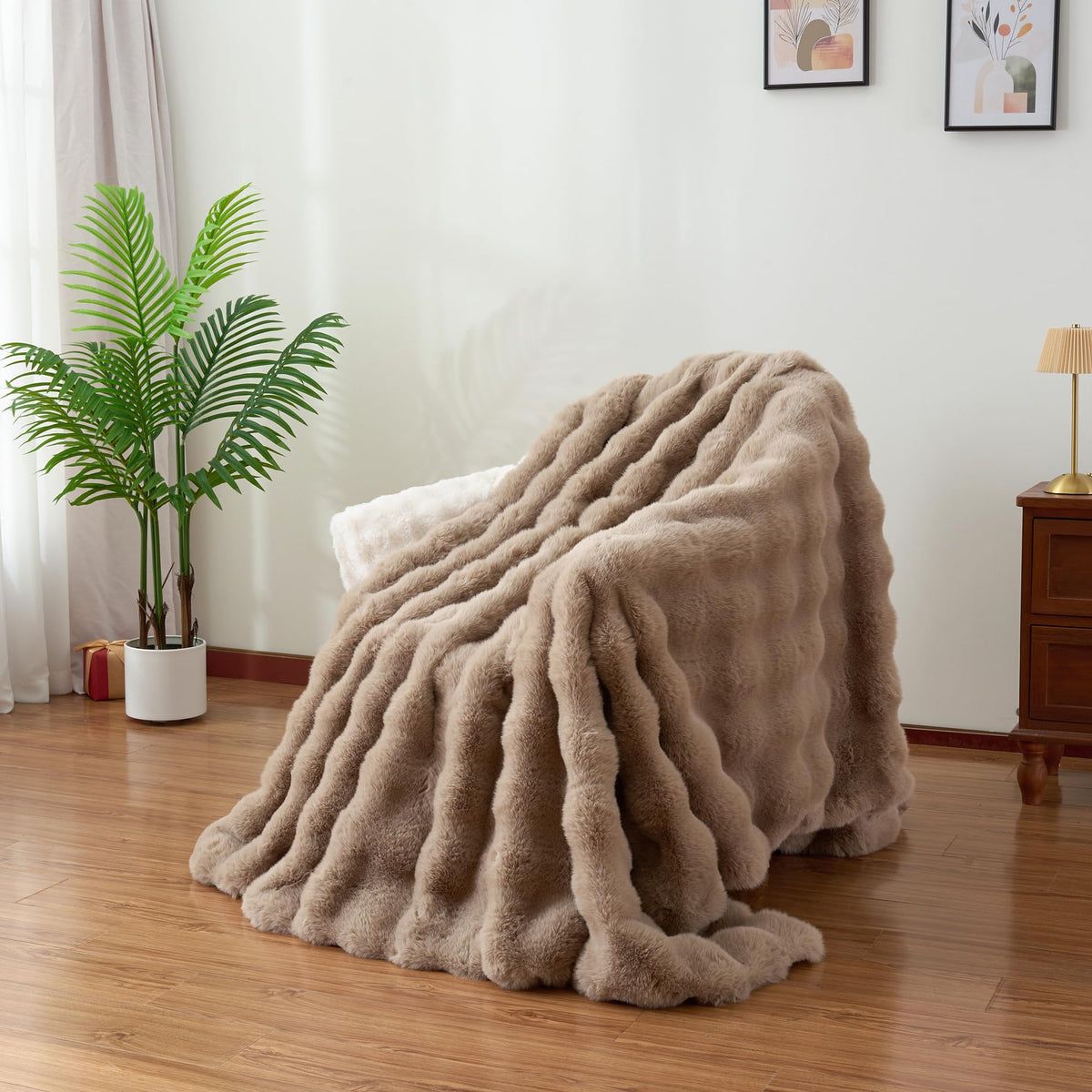 CloudDwelling Faux Rabbit Fur Bubble Throw Blanket Plush Fluffy Cozy Blanket for Couch Bed Sofa Reversible Winter Warm Blanket for Home Decor (Taupe, 50"x60")