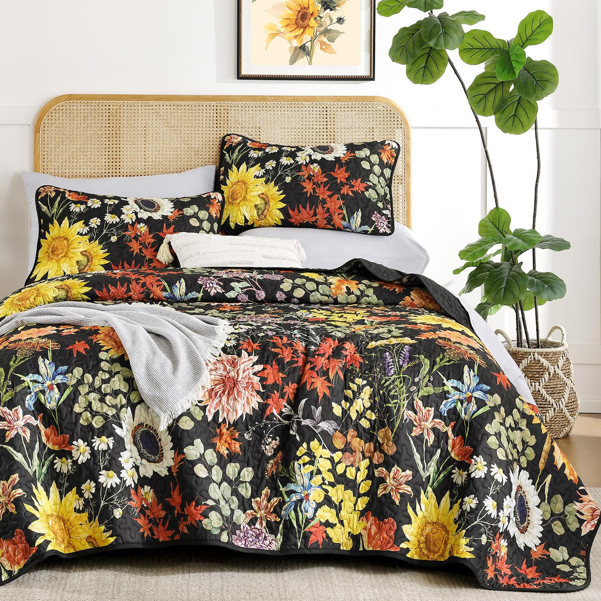 Yiran Quilt King Size, Black Yellow Floral Bedspreads Bedding Set, 3 Pieces Spring Summer Soft Lightweight Microfiber Coverlet with 2 Pillow Shams for All Season 106x90 Inch