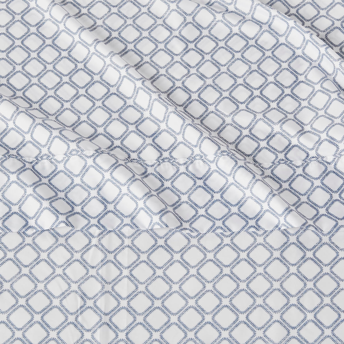 Amazon Basics Lightweight Microfiber 4-Piece Bed Sheet Set, Full, Aqua, Printed