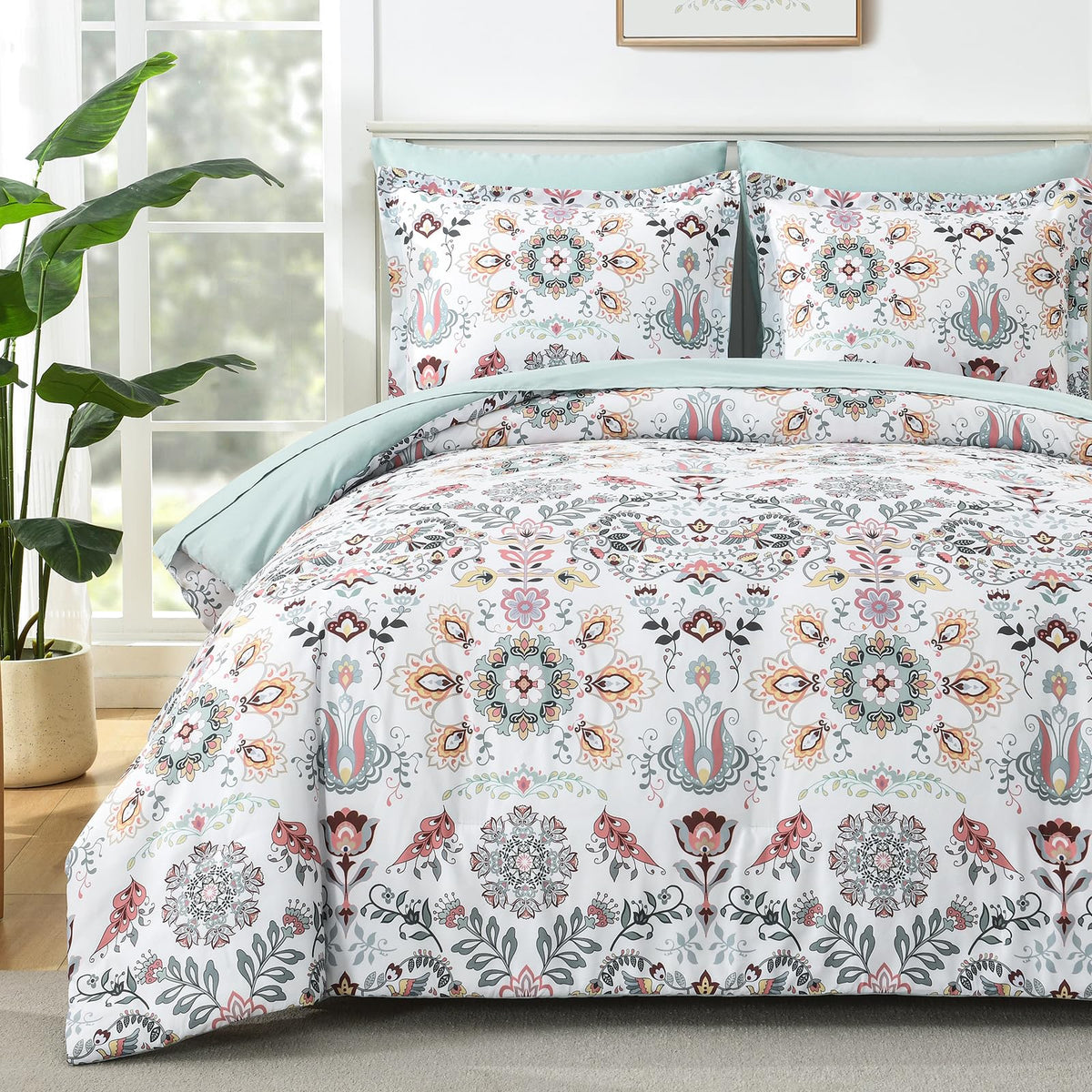 Boho Comforter Set Queen - 7 Pieces Bed in a Bag Floral Design, Bohemian Comforter Set with Sheets, Soft Microfiber Complete Bedding Sets All Season (Light Green, Queen)
