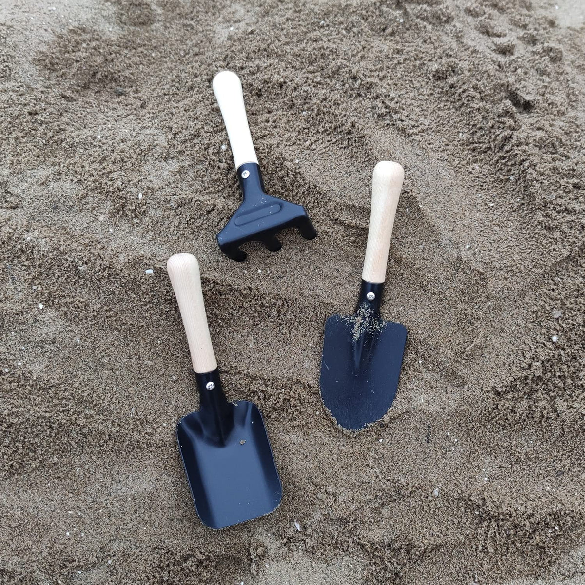 CHEERBANK 7PCS Kids Gardening Tools, Long Shovel, Rake for Leaves, Spade, Hoe, Steel Heads & Real Wood Handle, Yard Tools for Children Toddlers Gifts