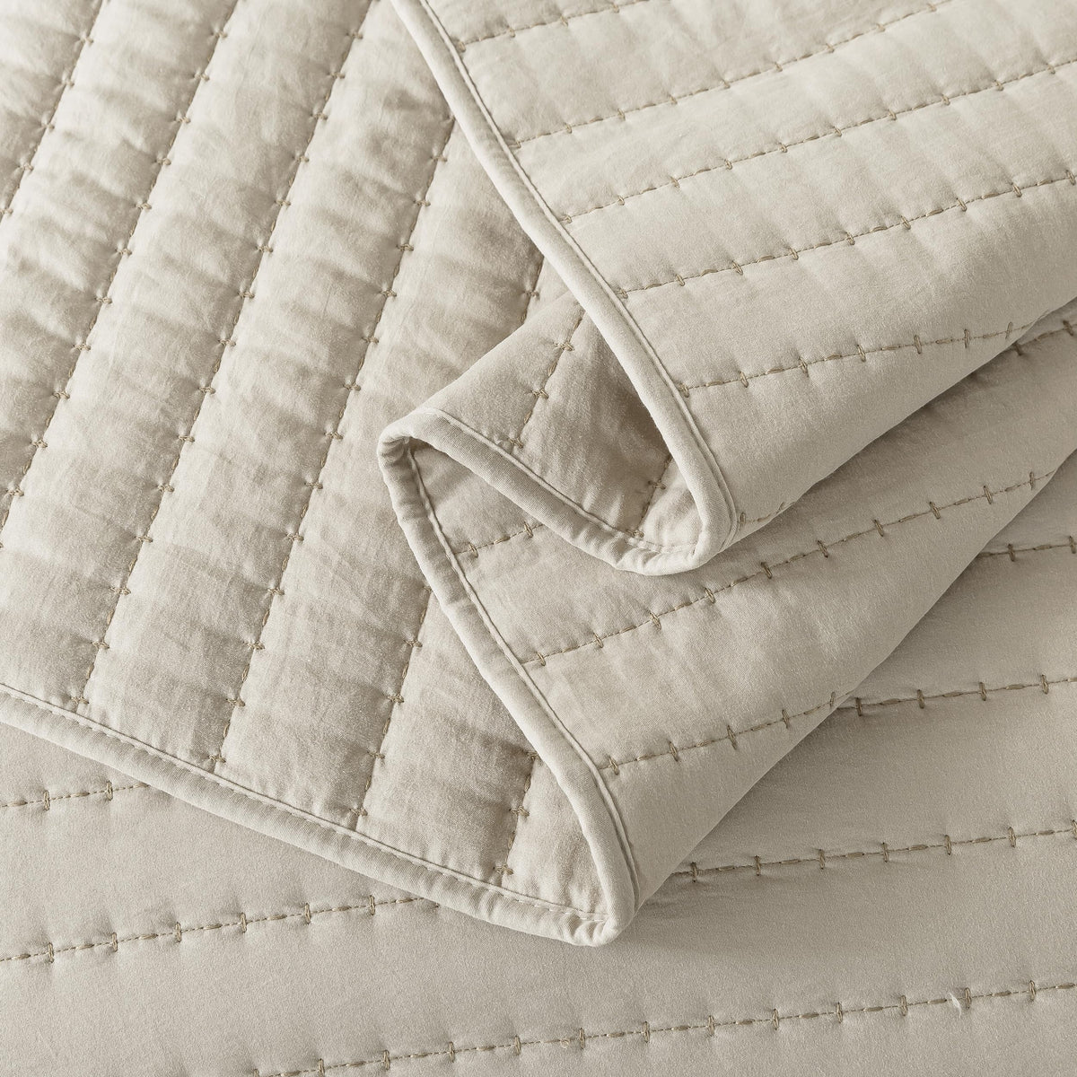 ROARINGWILD Neutral Beige King Size Quilt Bedding Sets with 2 Pillow Shams, Lightweight Soft Bedspread Coverlet, Quilted Blanket Thin Comforter Bed Cover for All Season, 3 Pieces, 104x90 inches